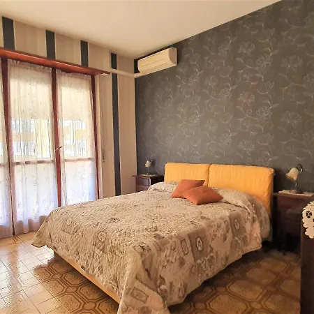 La Casa Di Claudia Apartmán